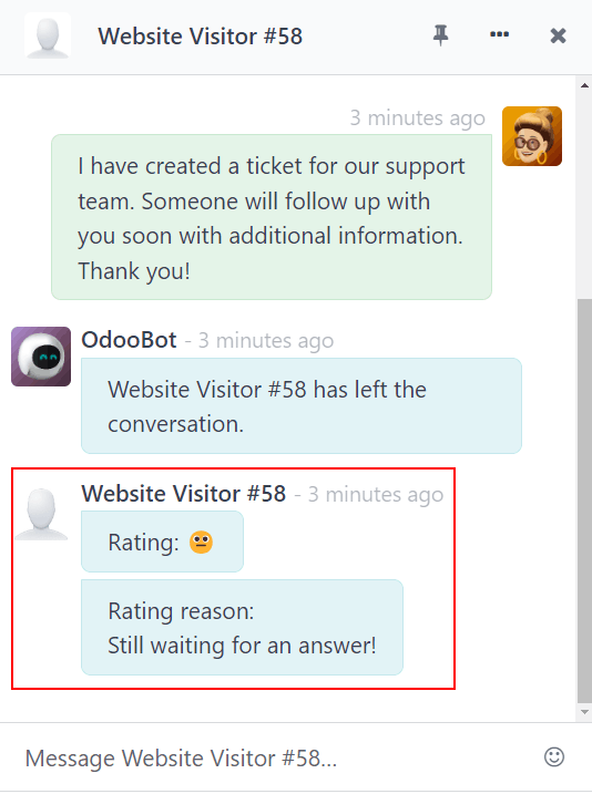 Vista de una ventana de chat desde la perspectiva del operador, se resalta una calificación en la aplicación Chat en vivo de Odoo.